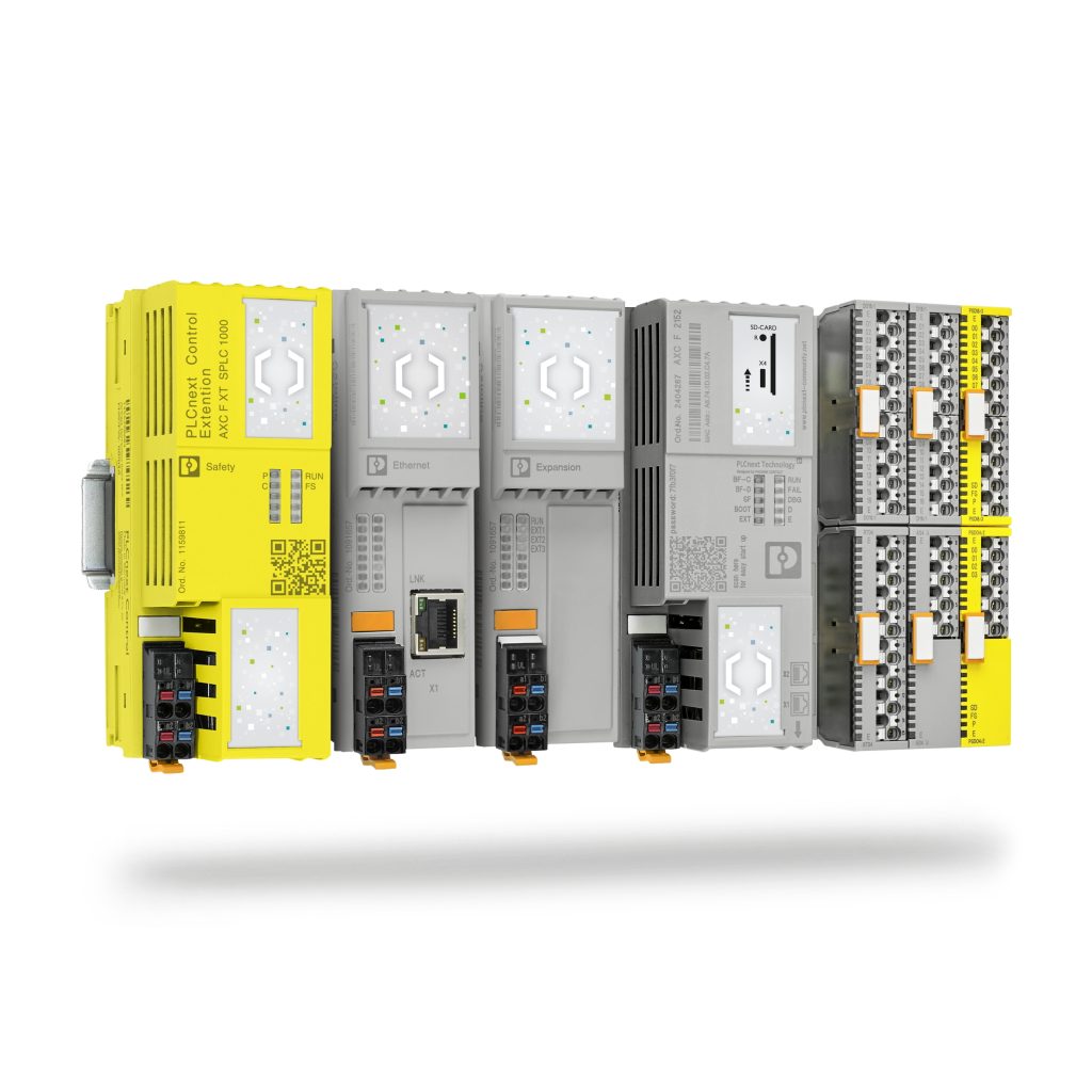  Links- und rechtsseitige Modulariät: Safety-Modul, Ethernet-Erweiterungsmodul und PCIe-Switch sowie PLCnext-Steuerung und Smart Elements-Module (von links nach rechts).